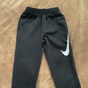 Drawstring Nike sweatpants